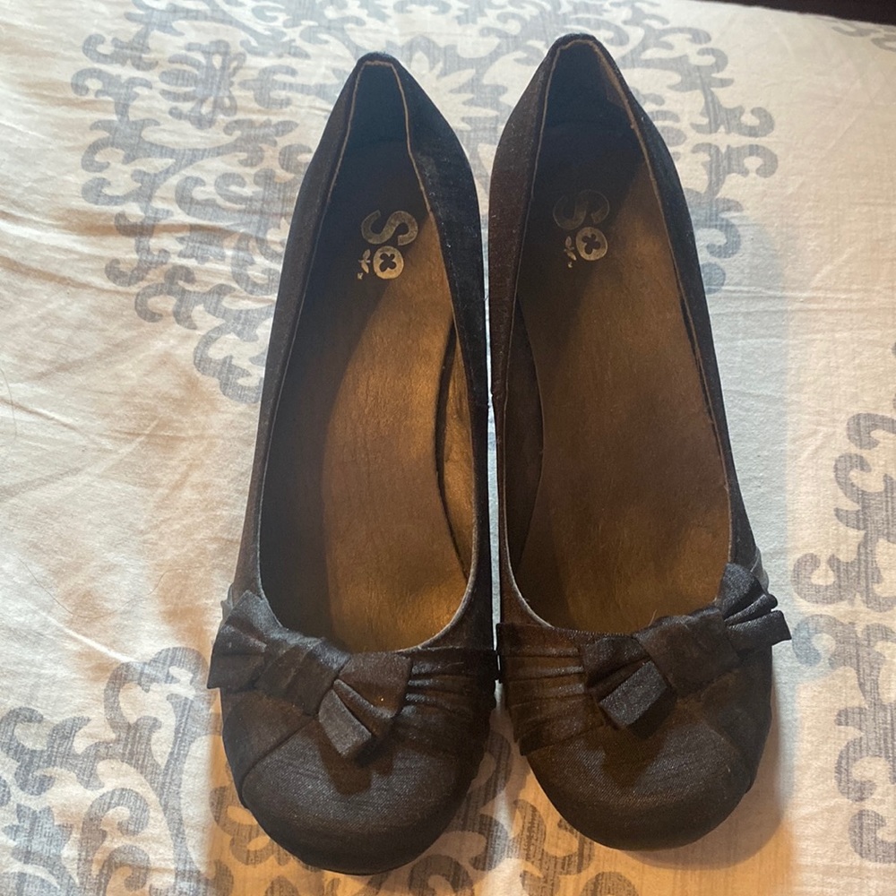 Black heels